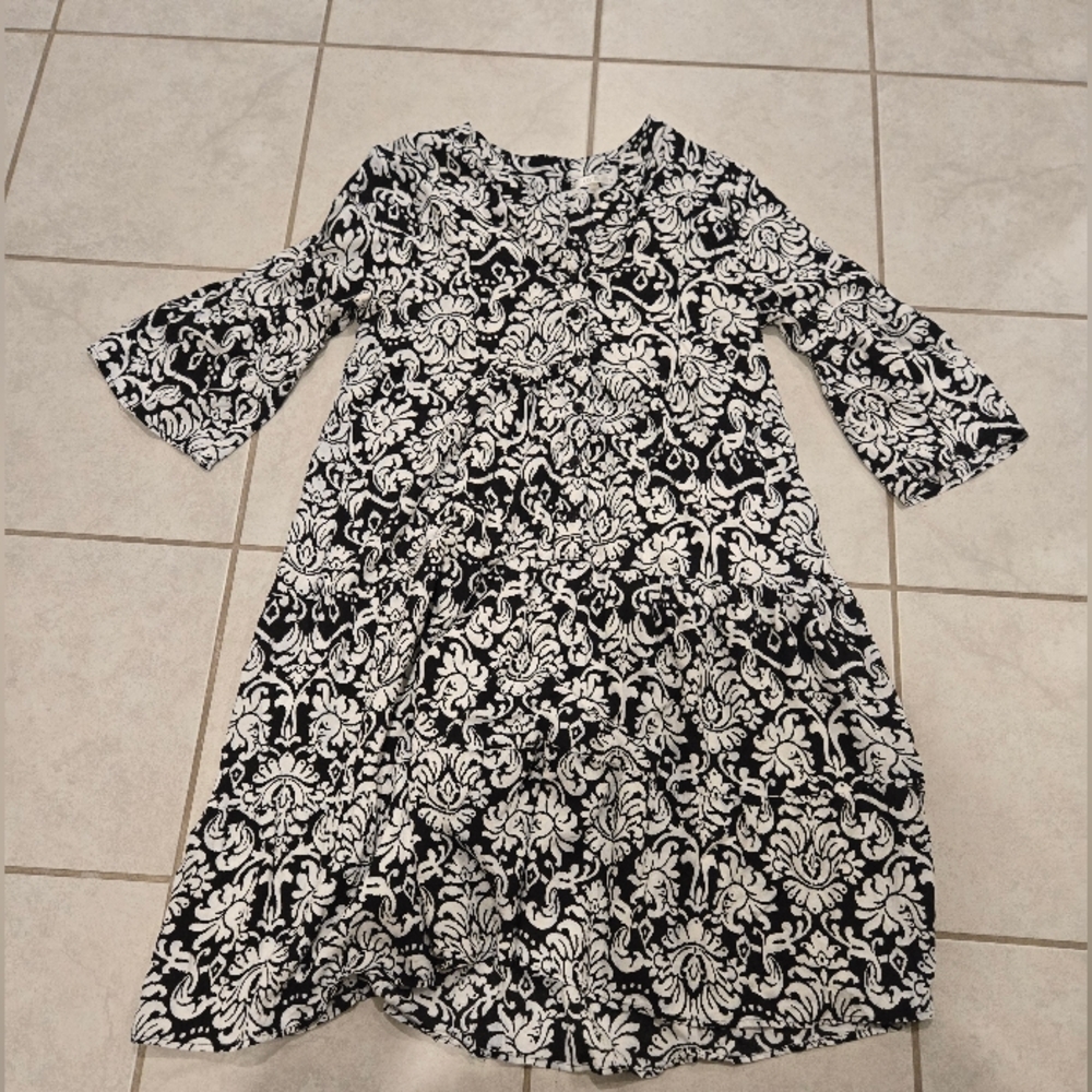Kaktus Black and White Floral Casual Dress